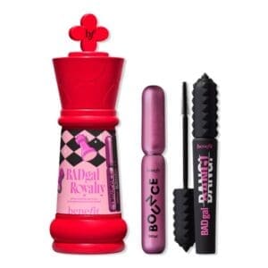 Benefit Cosmetics ‘Game, Set, Bounce’ mini brow and mascara duo featuring the 24-HR Brow Setter gel and BADgal BANG! mascara, displayed with the pink and red illustrated gift box.